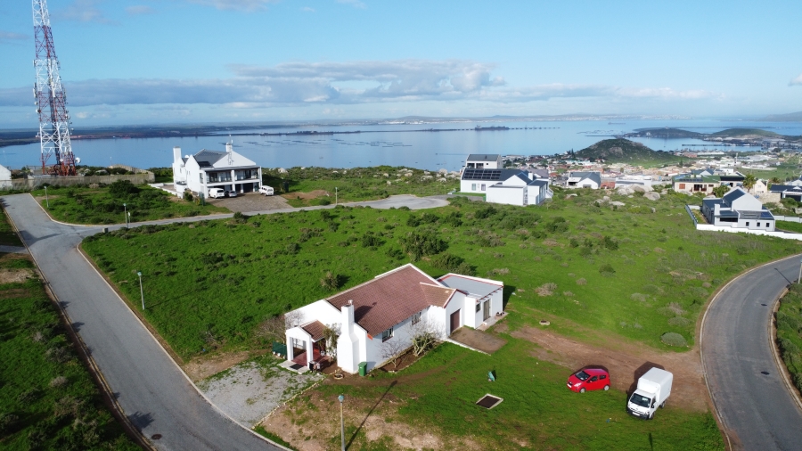 4 Bedroom Property for Sale in Hoogland Western Cape